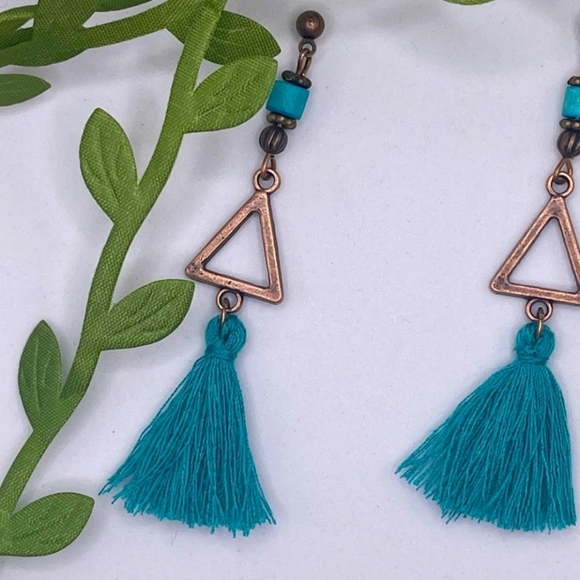 NEW BoHo Bronzed Turquoise Earrings - Picture 2 of 5